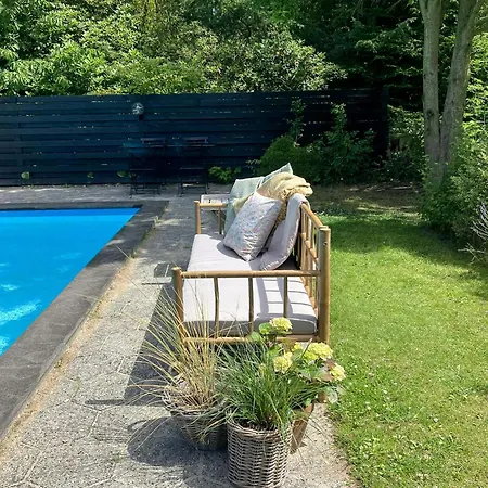Nyaraló Summer House With Pool Near Dronningmølle